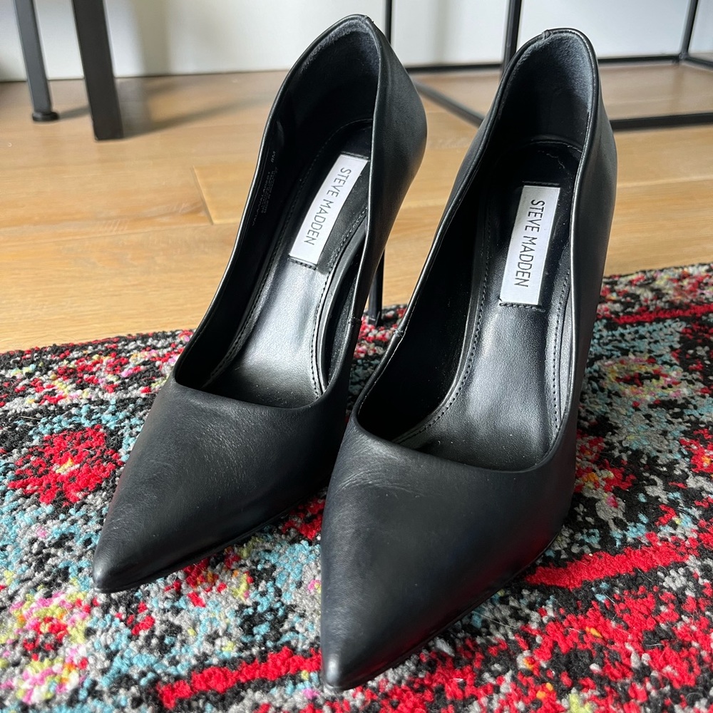 Steve Madden Evelyn Pumps LIKE NEW!